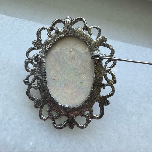 ANTIQUE 
SHELL PIN BROOCH HANDMADE.. - Picture 4 of 7